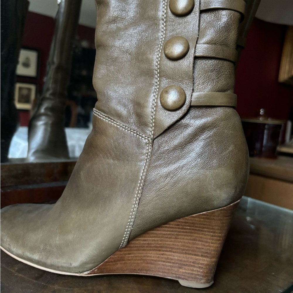 Ecco Leather Boots Wedge Heel Dark Moss Green Button details zipper women’s 8.5 - Picture 3 of 5